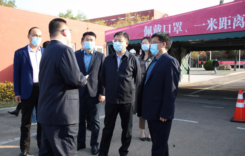 日照市副市长吕祥永到我校调研疫情防控工作